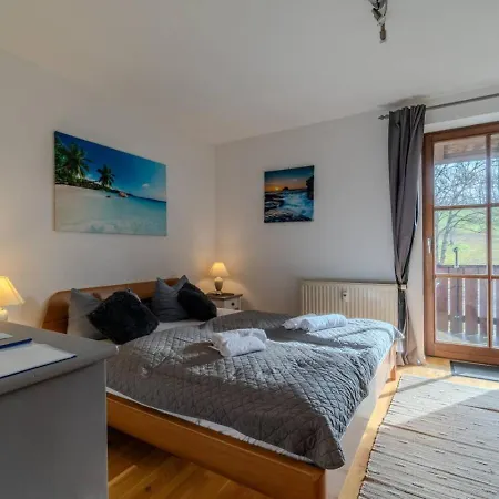 Feriehus Schoenes 1 - Sauna - Schwimmbad - Free Parking Zwiesel
